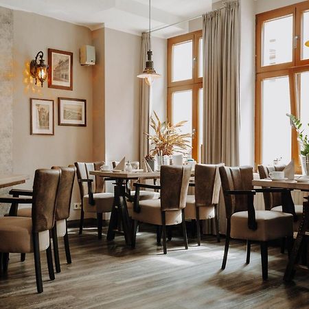 Hotel Schwarzer Adler Stendal Eksteriør bilde